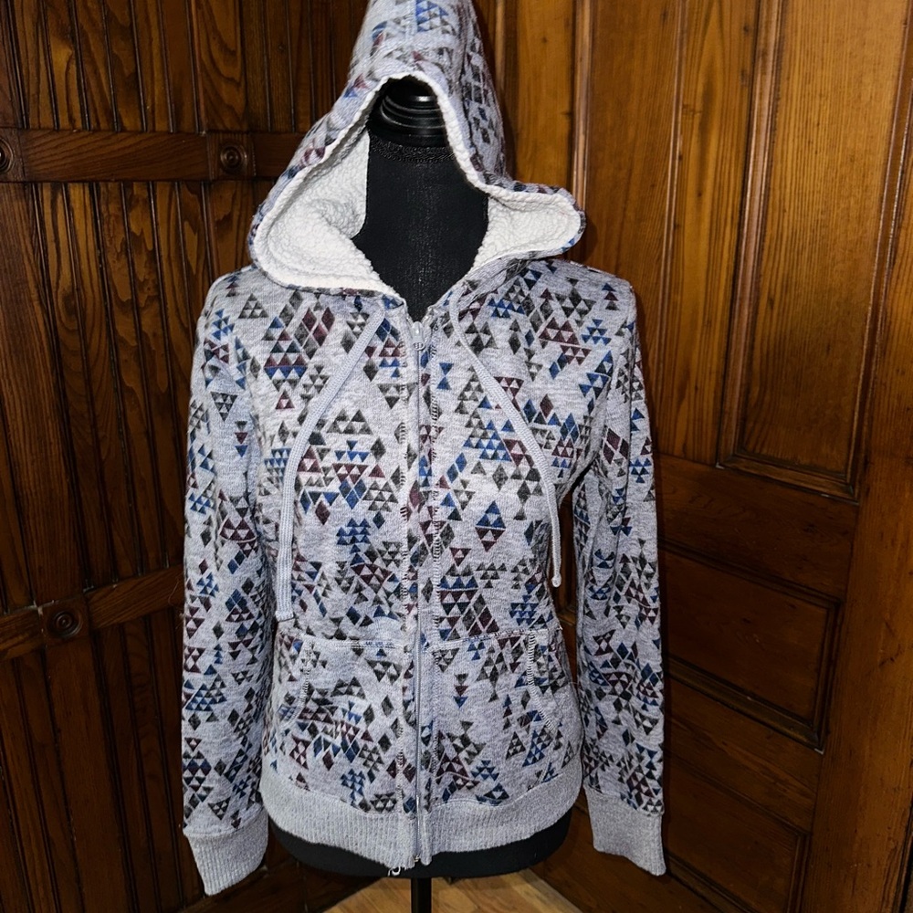 Almost Famous Gray Fitted Graphic Hoodie